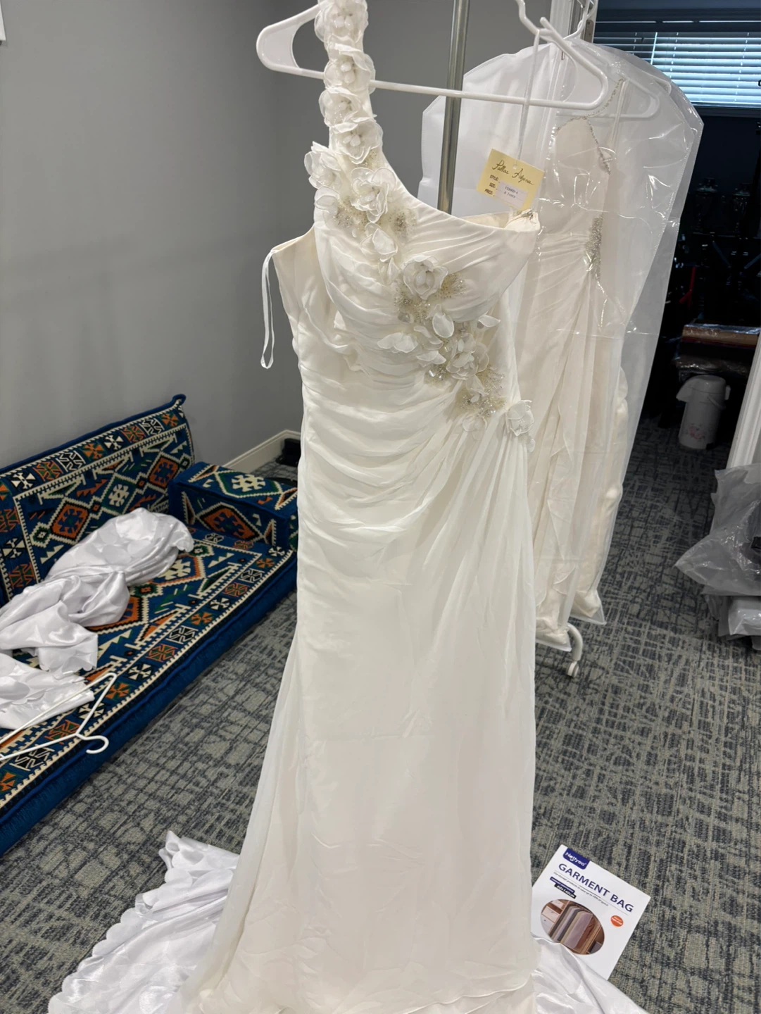 Palas athena Wedding Dress 8