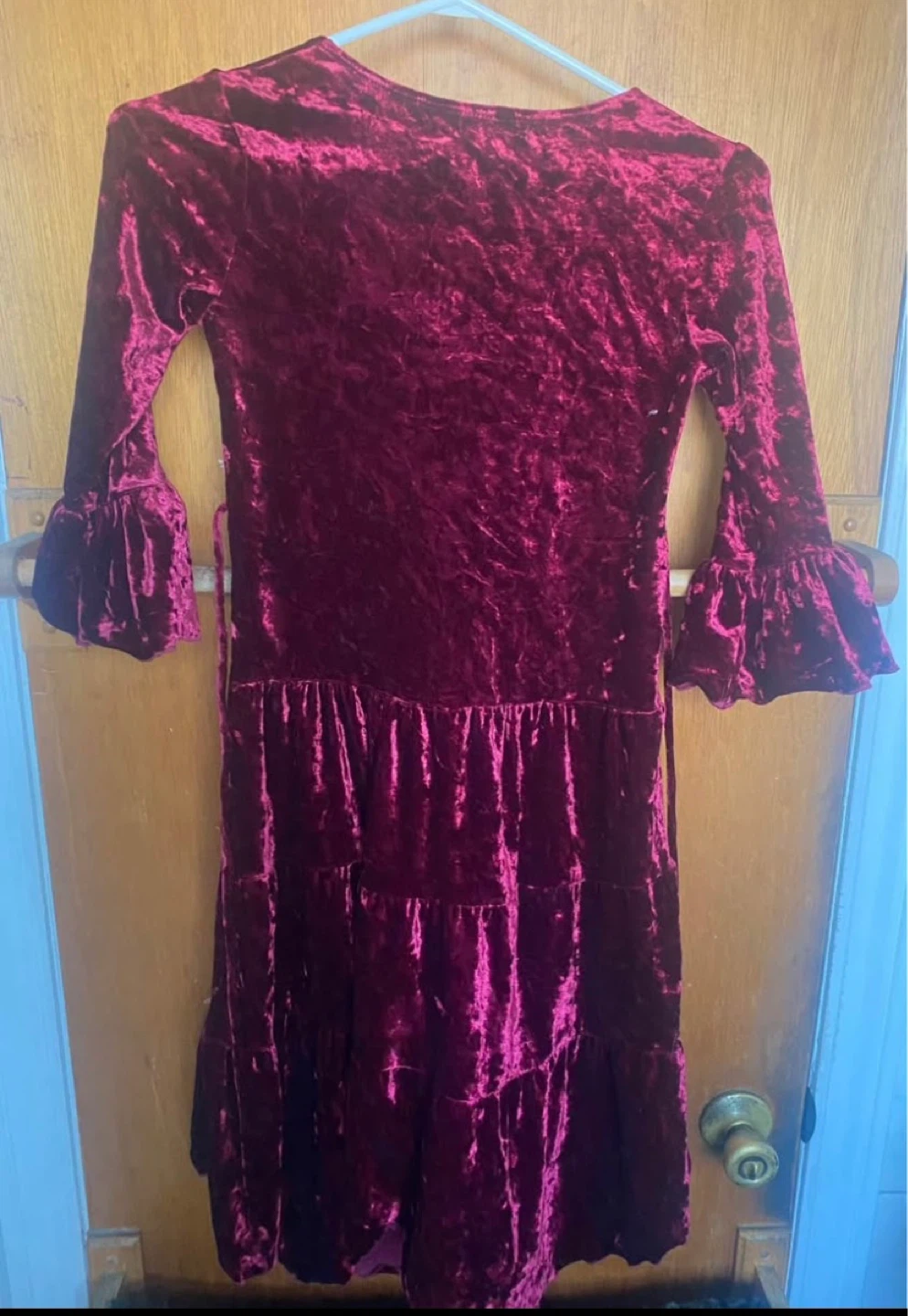 🌱  Girls Speechless Burgundy Velvet Tiered Dress - Size 8 - photo 2