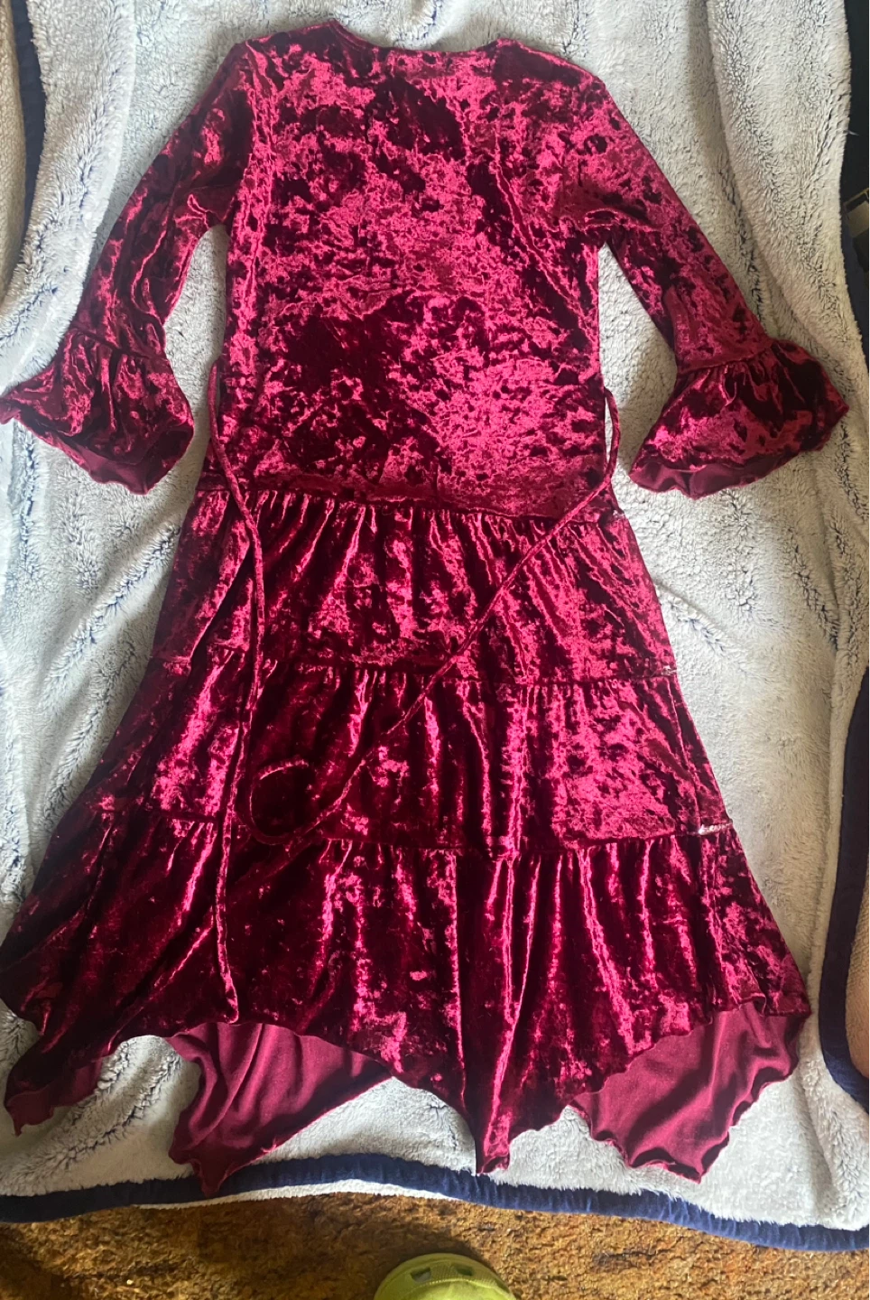 🌱  Girls Speechless Burgundy Velvet Tiered Dress - Size 8 - photo 5