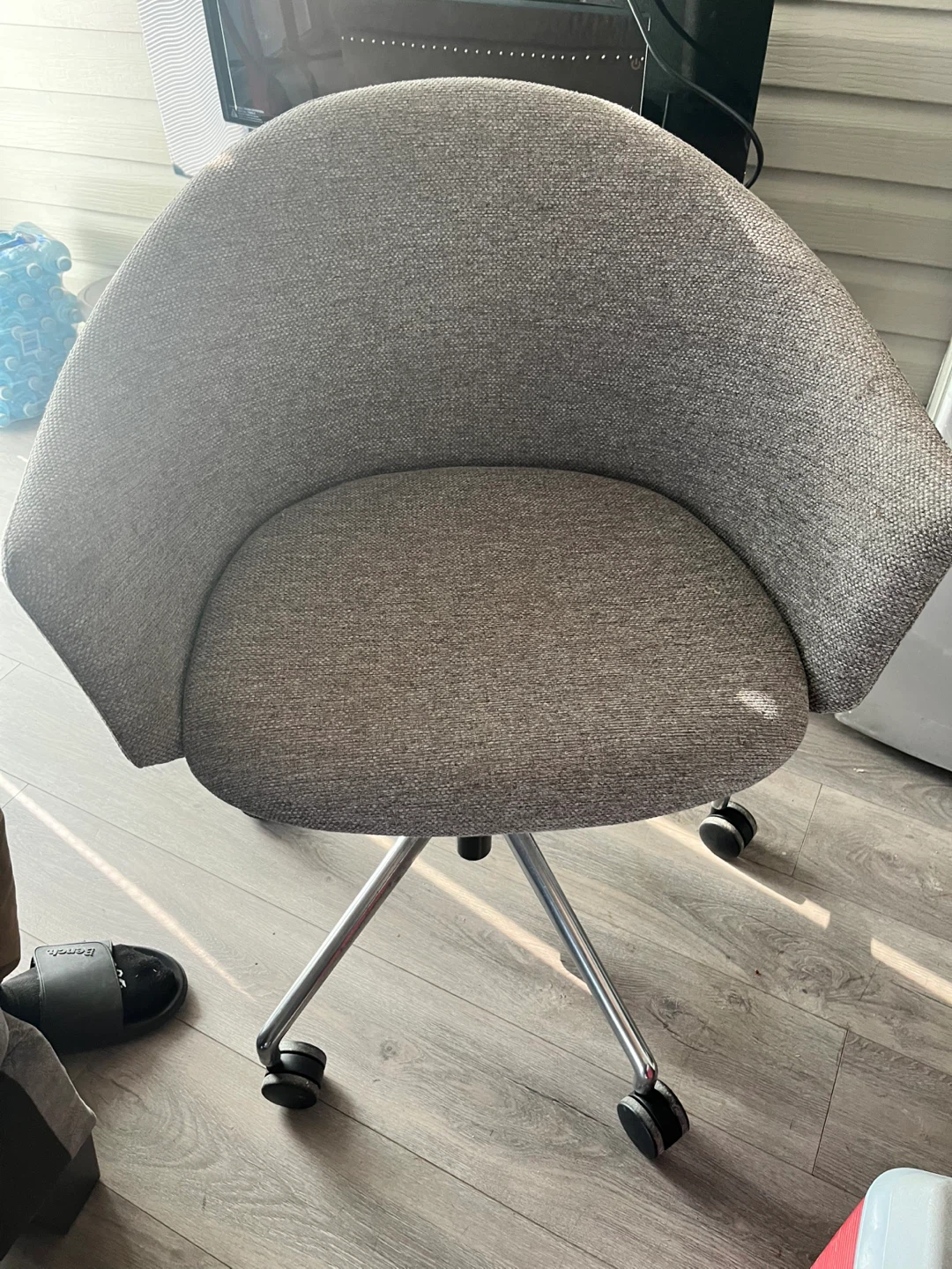 MOVING SALE ‼️ Grey Chair on Wheels