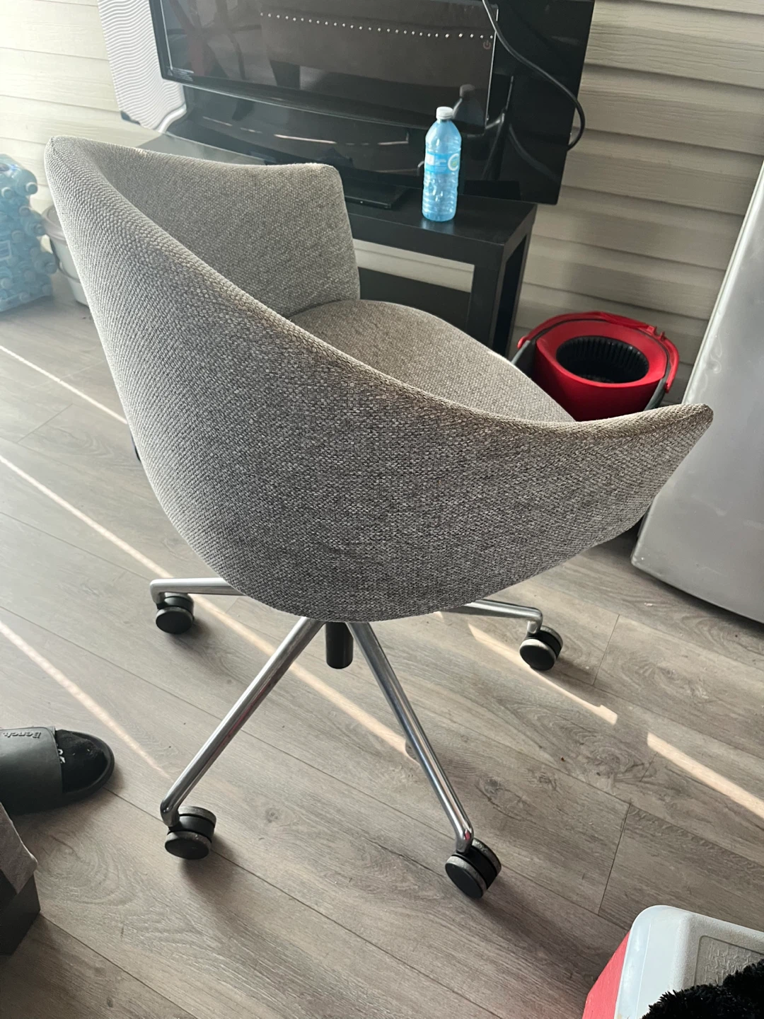 MOVING SALE ‼️ Grey Chair on Wheels - photo 3