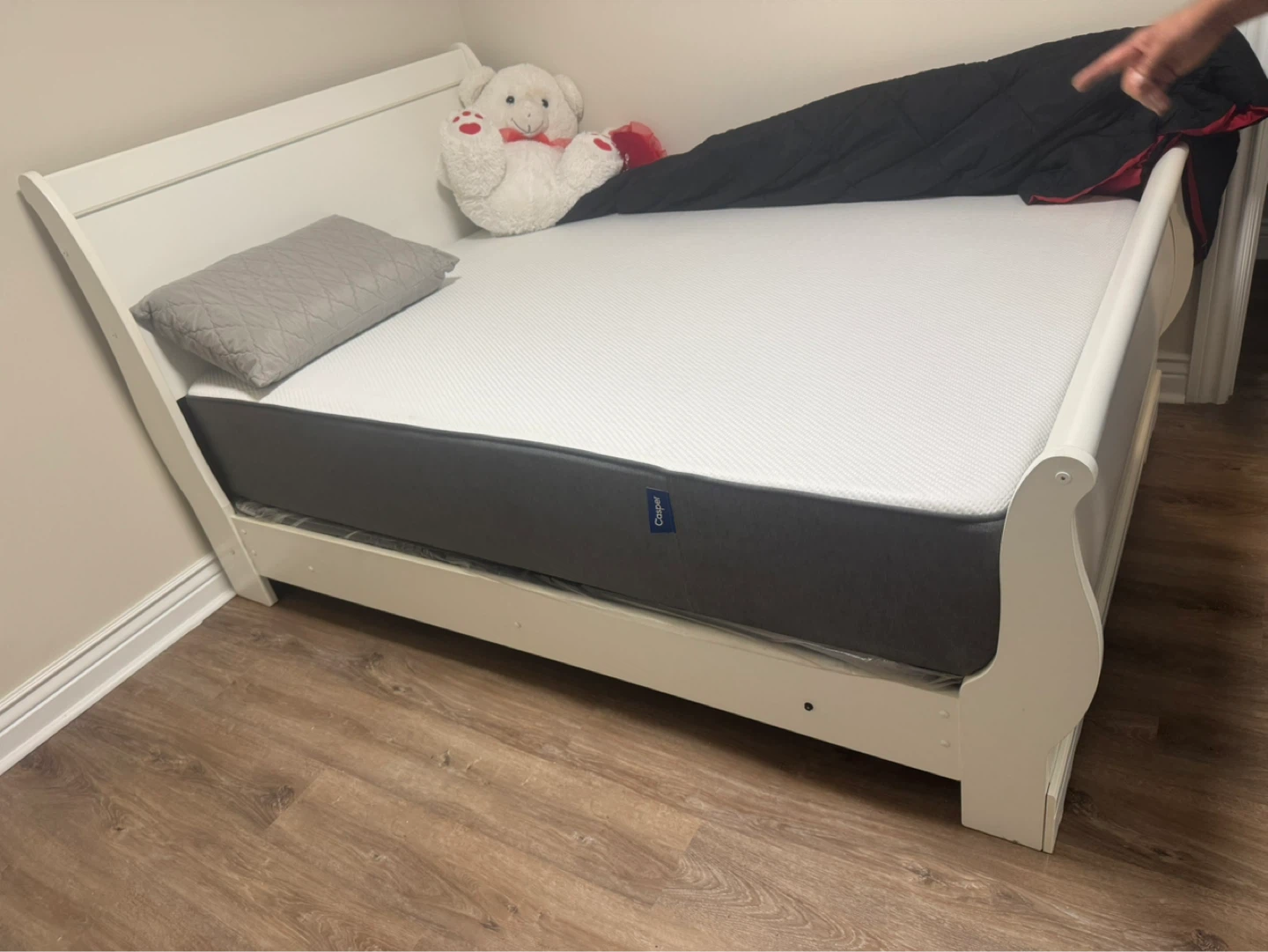 Full size bed - photo 3