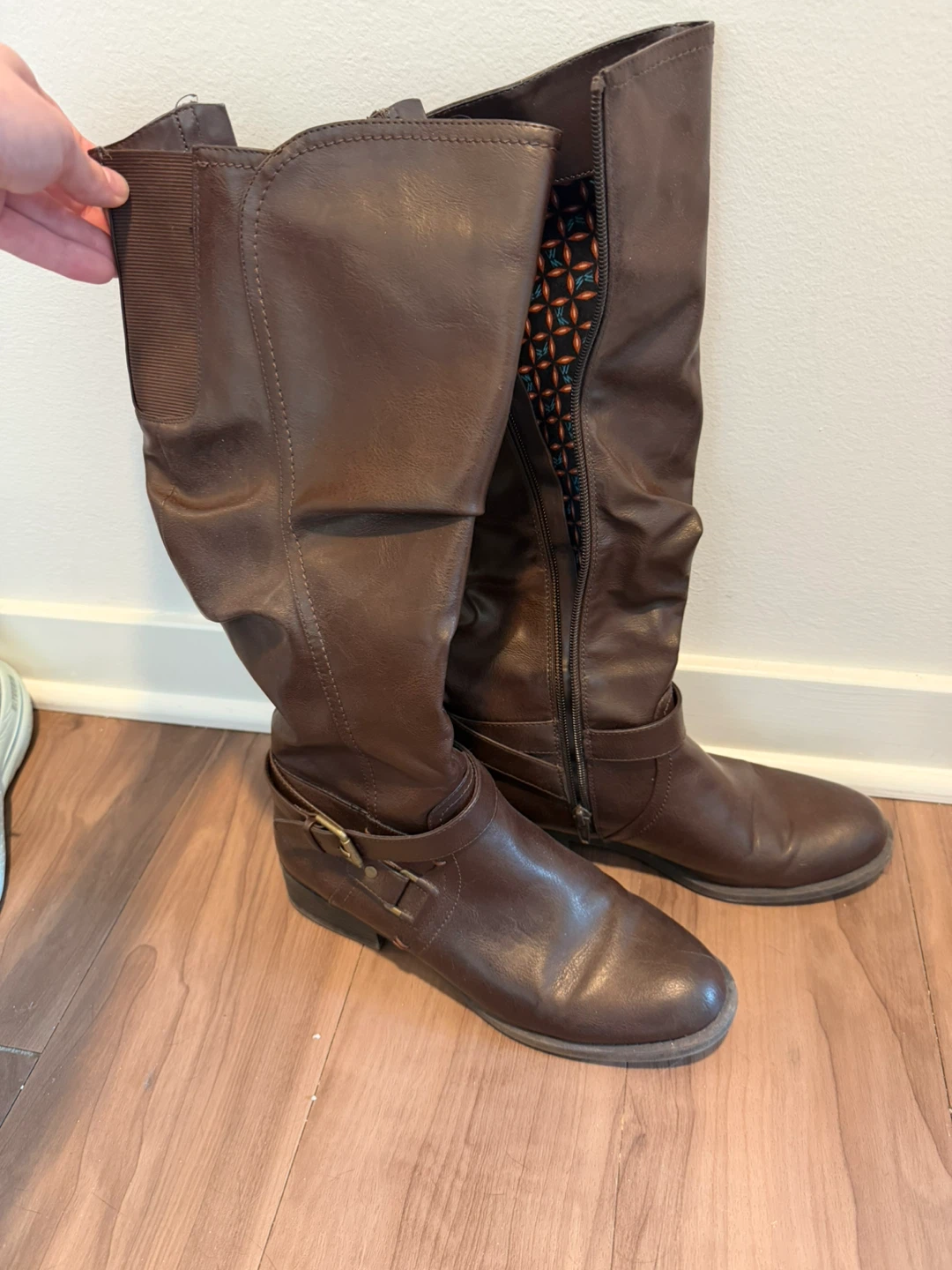 Brown Knee-High Boots Size 8