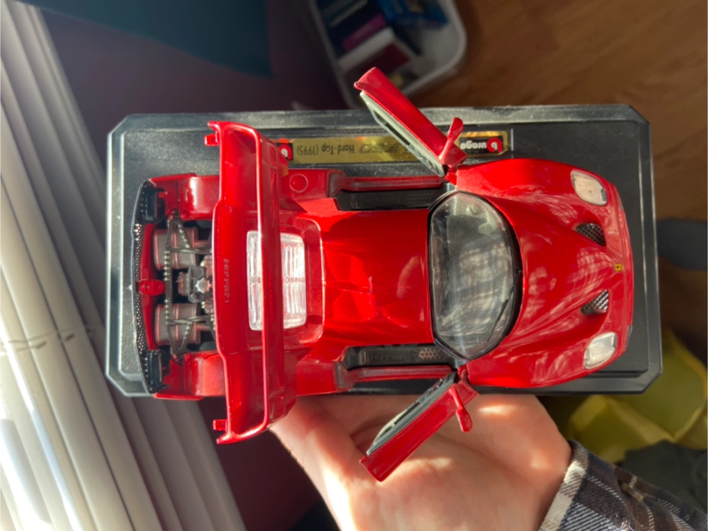 Bburago Ferrari F50 Hard-Top (1995) Red Diecast Model Car - photo 2