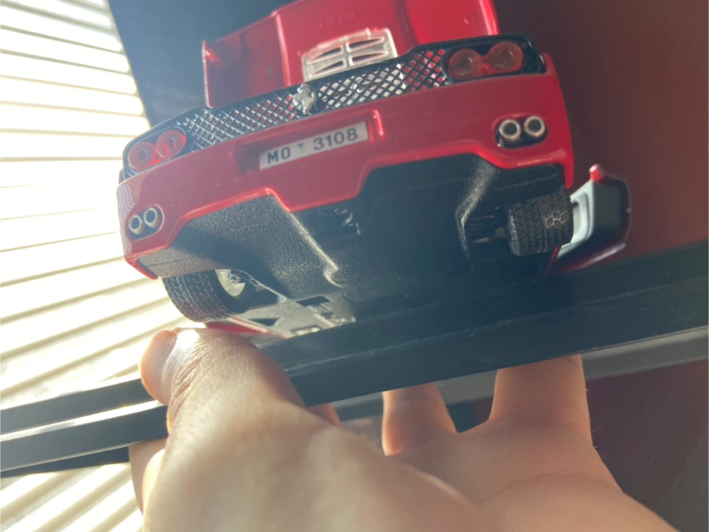 Bburago Ferrari F50 Hard-Top (1995) Red Diecast Model Car - photo 3