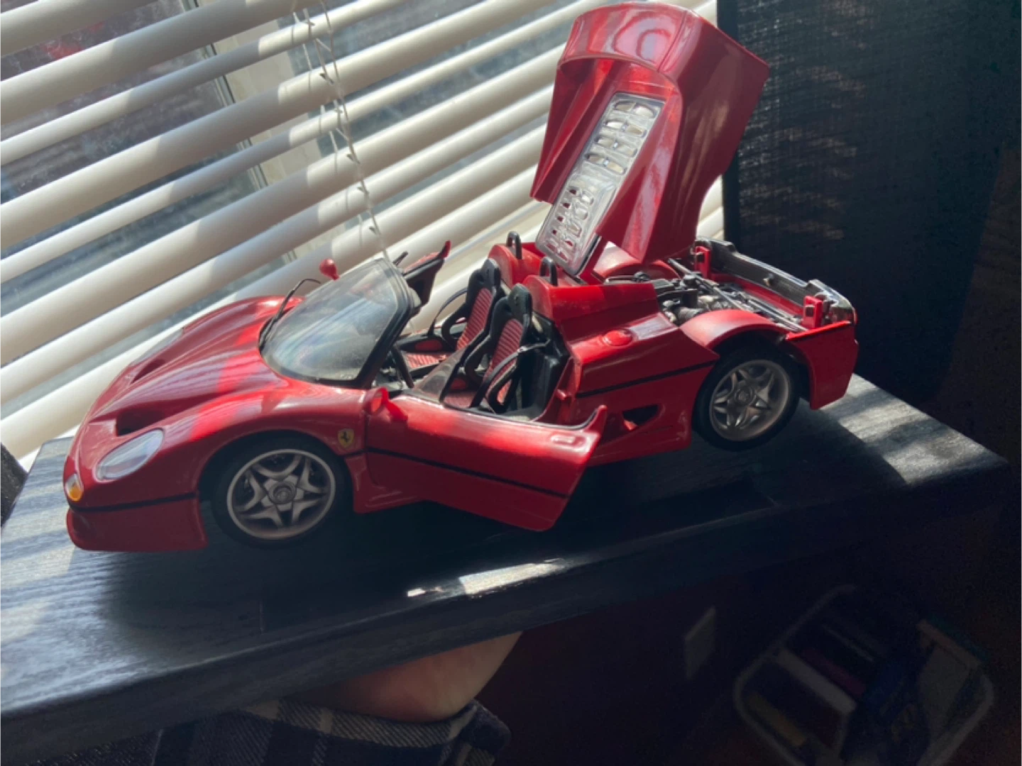 Red Ferrari F50 Toy Car maisto 1:18 scale - photo 3