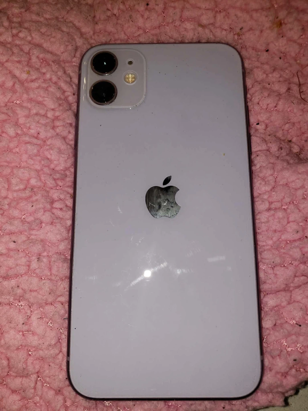 Apple iPhone 11 - Lavender