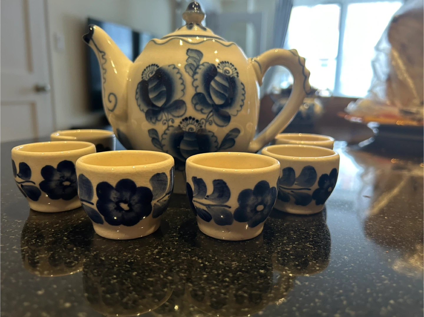 Blue Floral Teapot/Sake and Cups Set