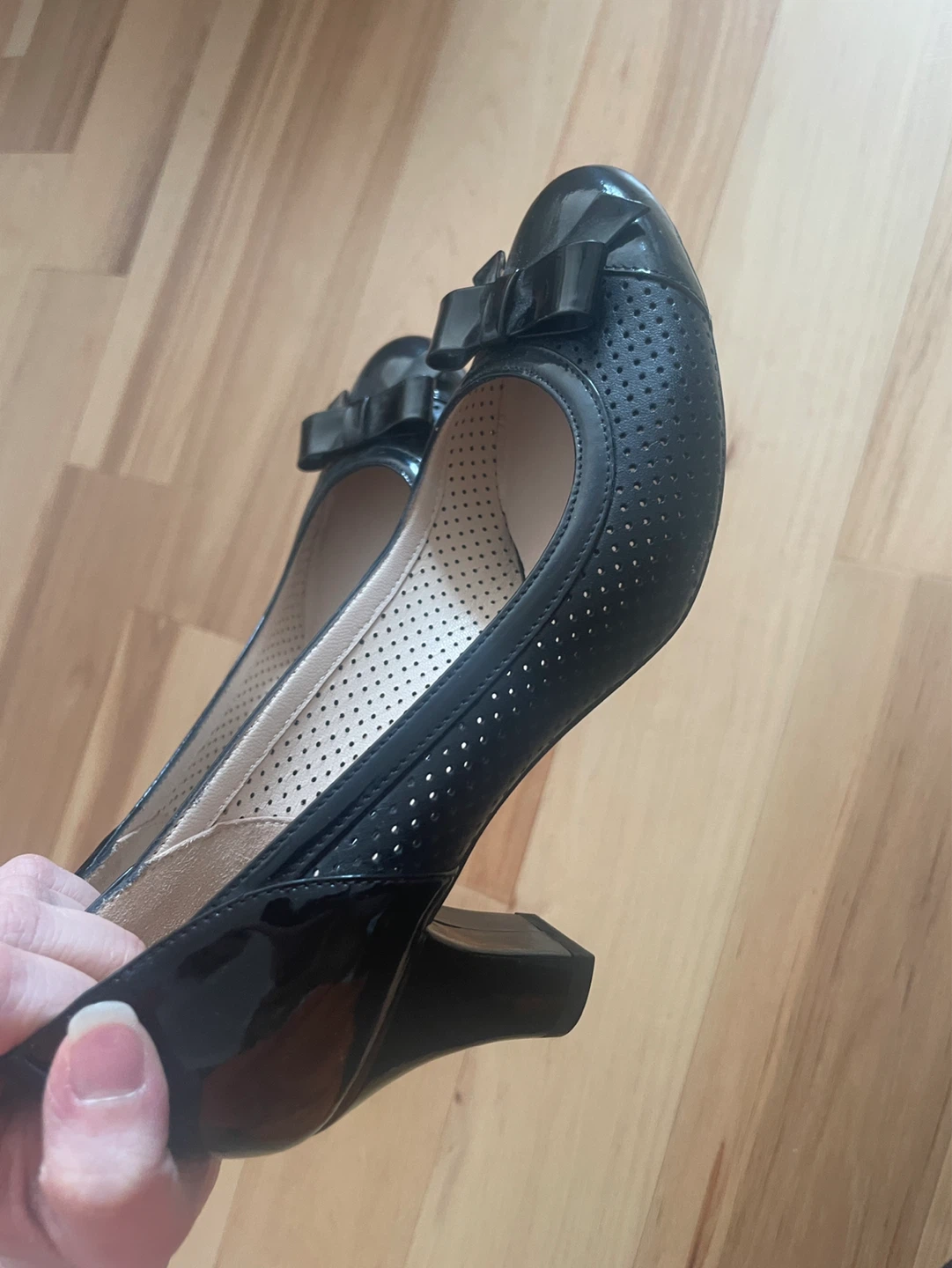 Monica Ricci Black Patent Bow Pumps size 36 euro - Size 36 - photo 2