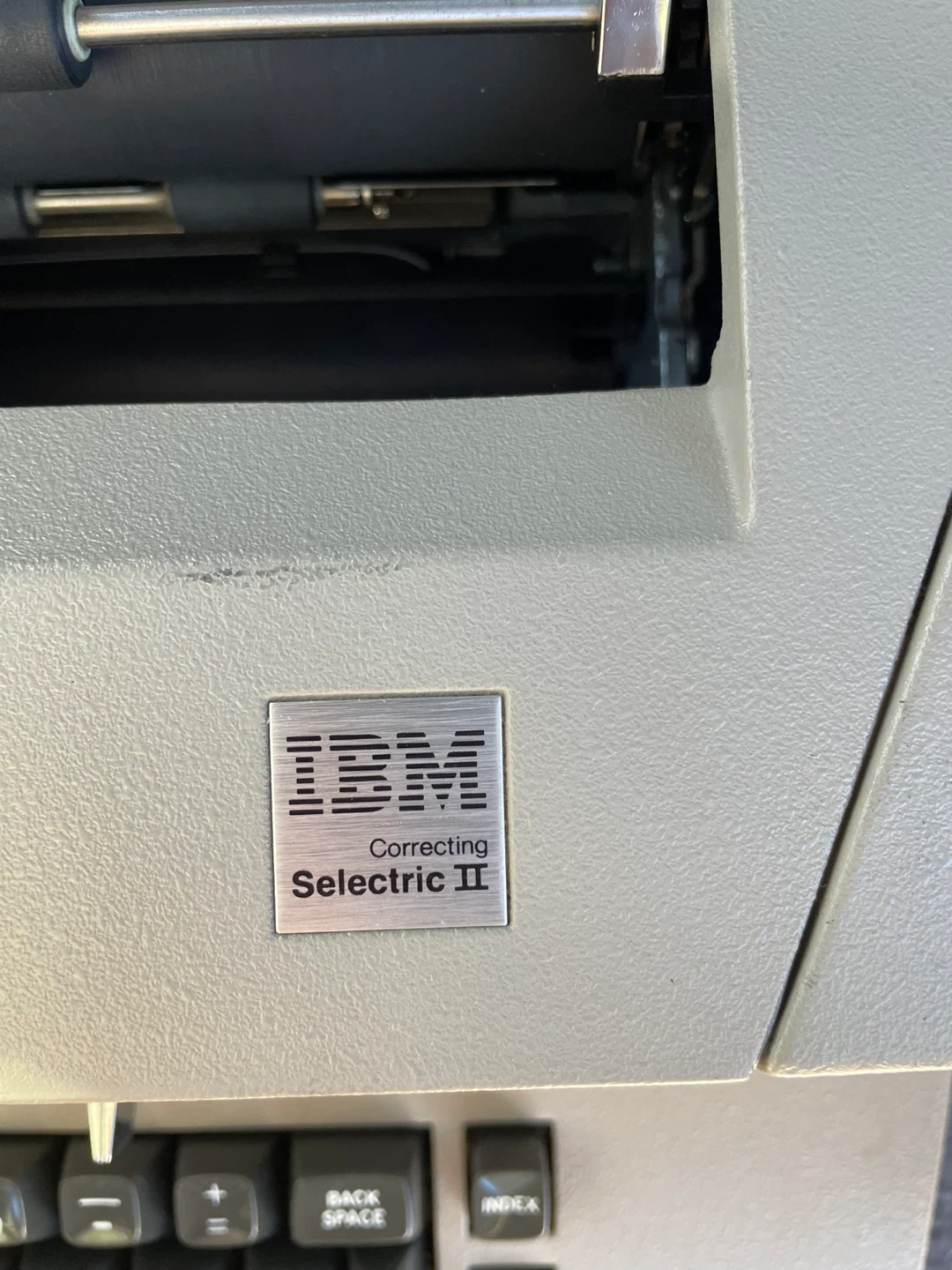 IBM SELECTRIC CORRECTING TYPEWRITER