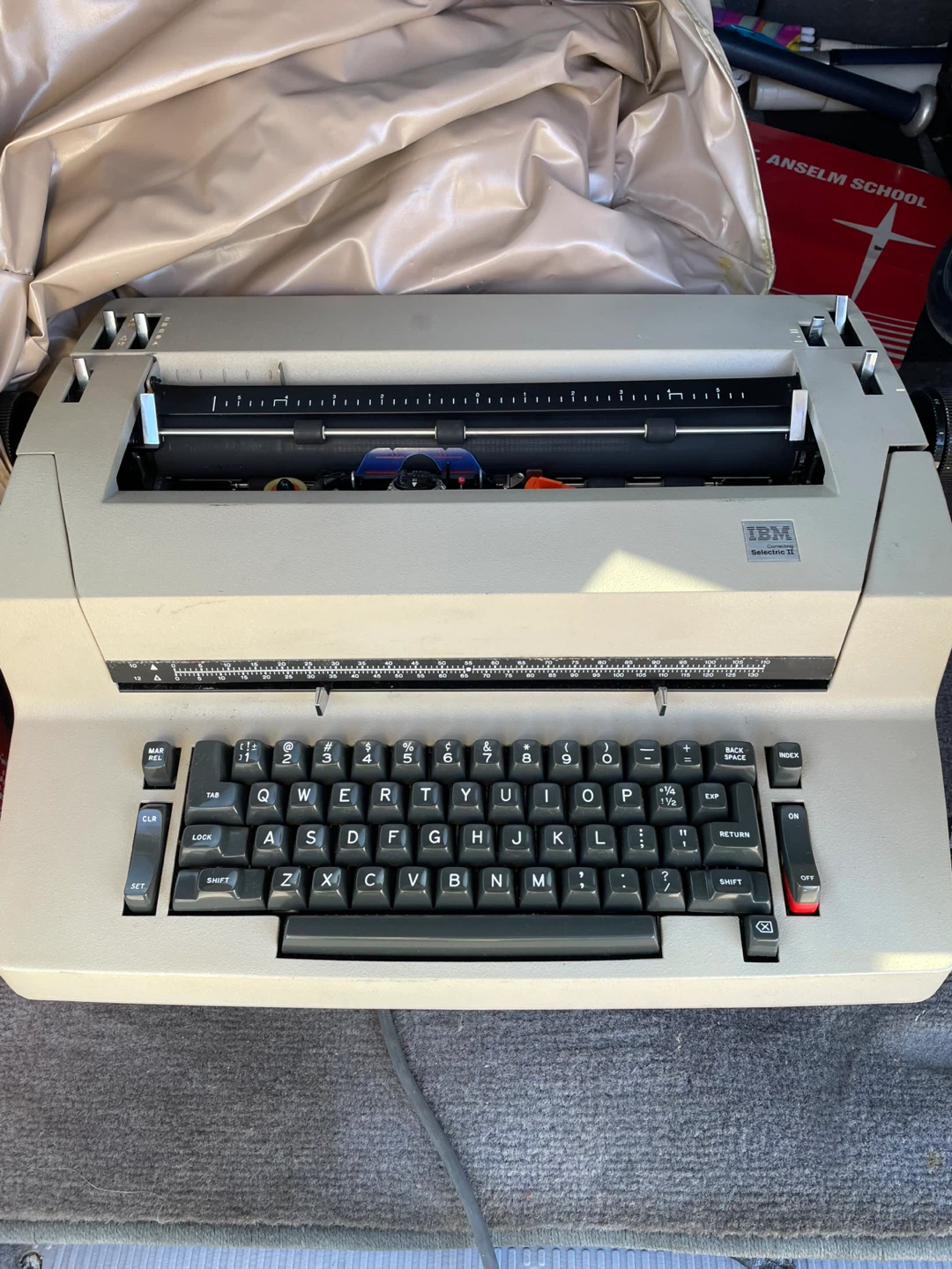 IBM SELECTRIC CORRECTING TYPEWRITER - photo 2
