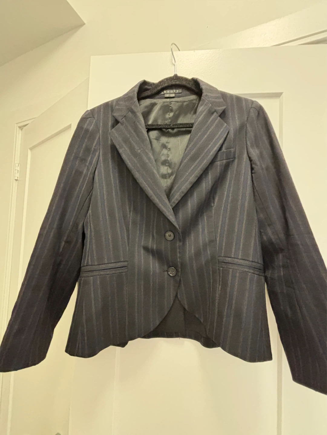 Theory Pinstripe wool Blazer - Size 12