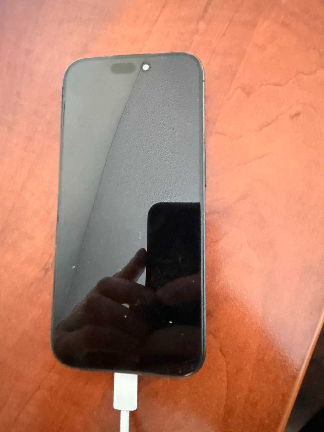 iPhone 14 Pro Max - Cracked Screen