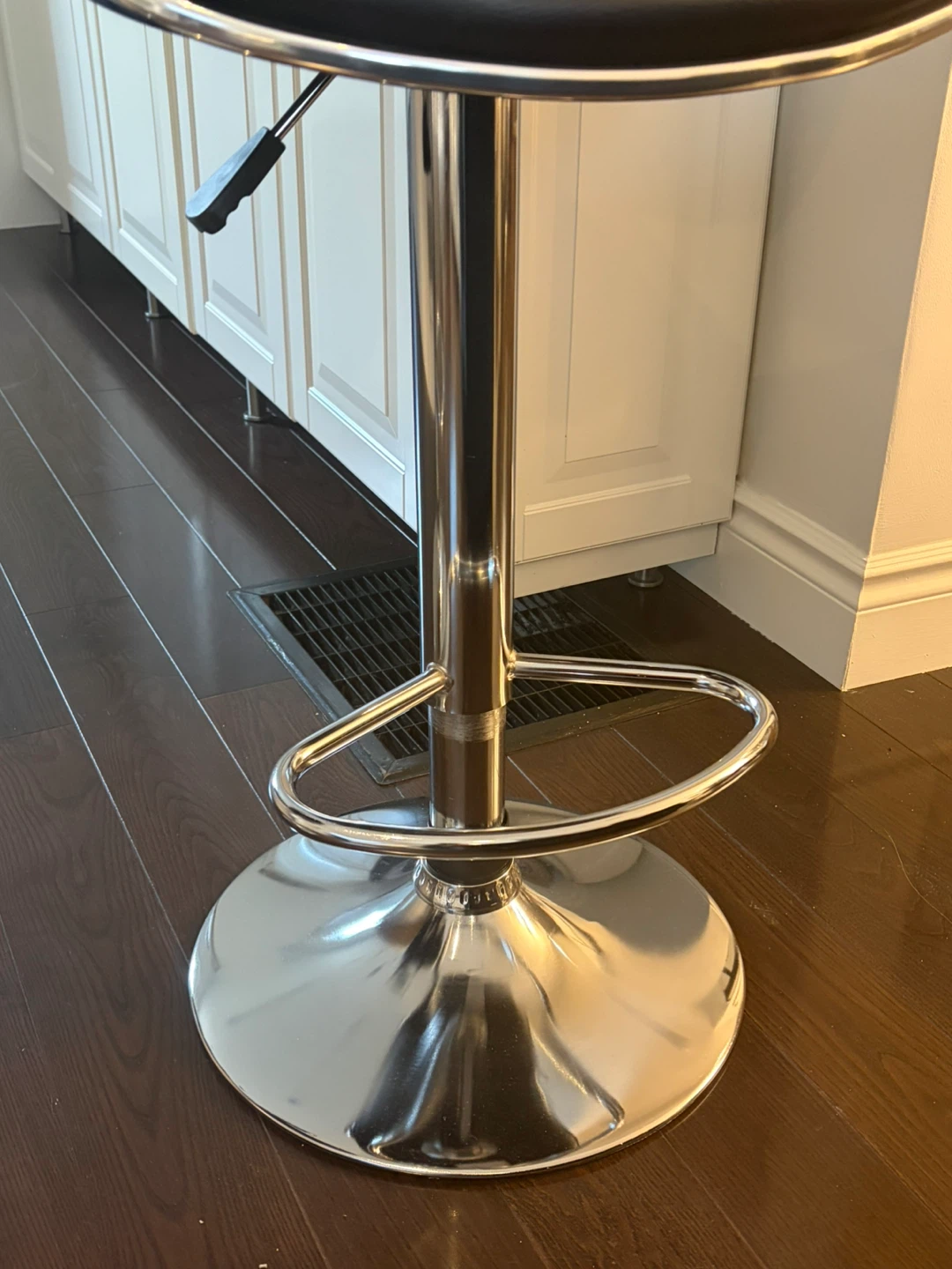 Set of 2 Black Bar Stools from Sunpan - photo 3
