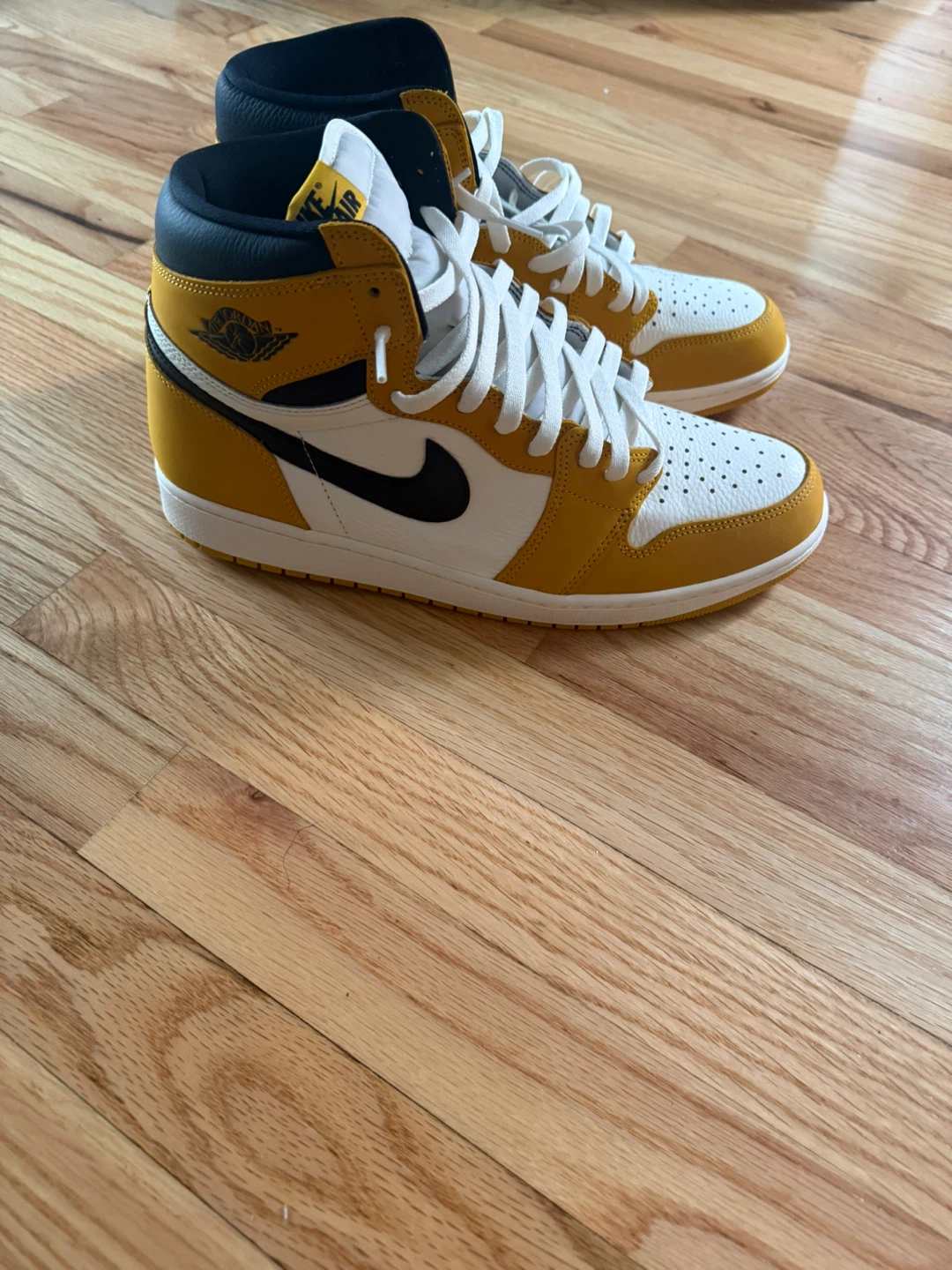 Air Jordan 1 High OG Yellow Ochre - photo 2