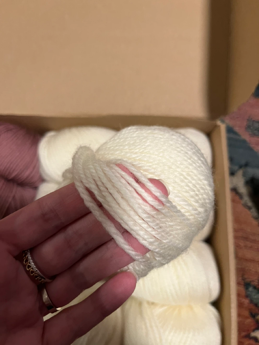 Bundle of 20 Skeins Yarn - photo 2