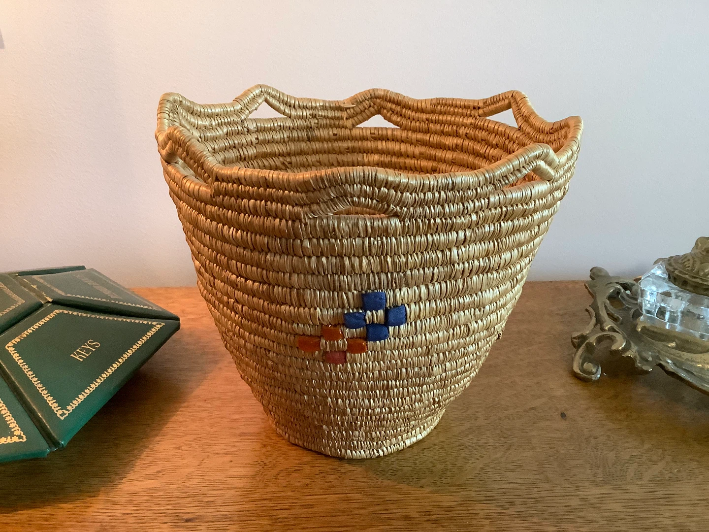 Inuit Hand Woven Grass Basket 🐞