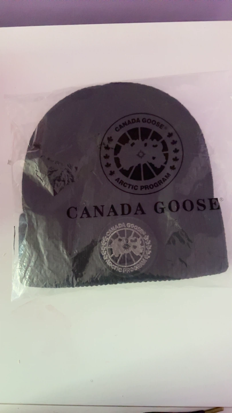 Canada Goose Black Toque - photo 2