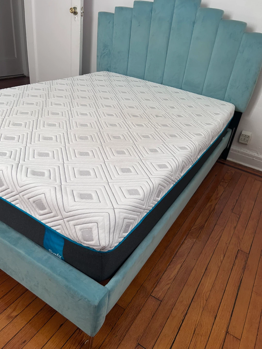 Teal upholstered Bed Frame and Sealy memory foam mattress! - photo 4
