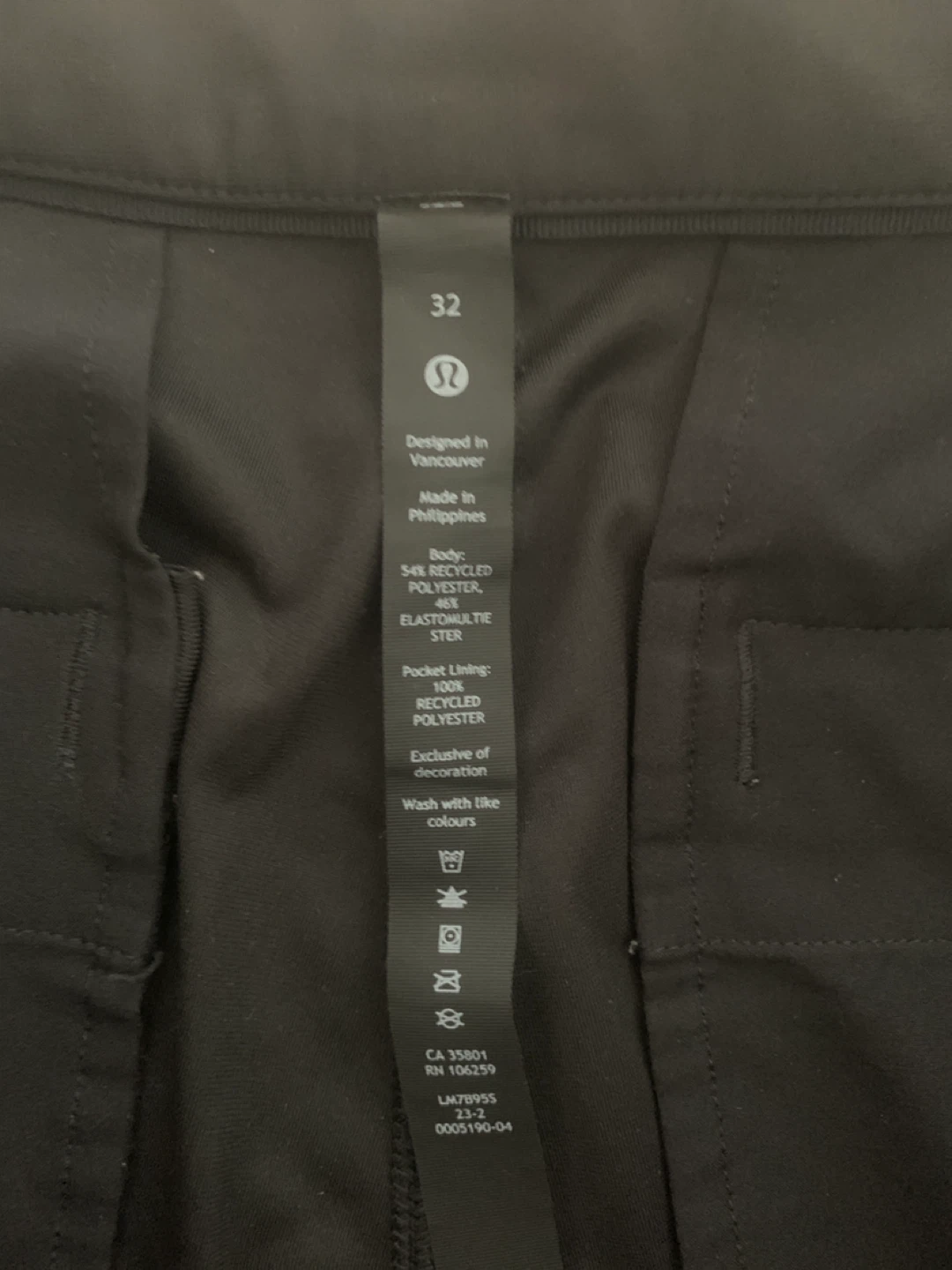 Lululemon ABC Shorts - Size 32 - photo 2