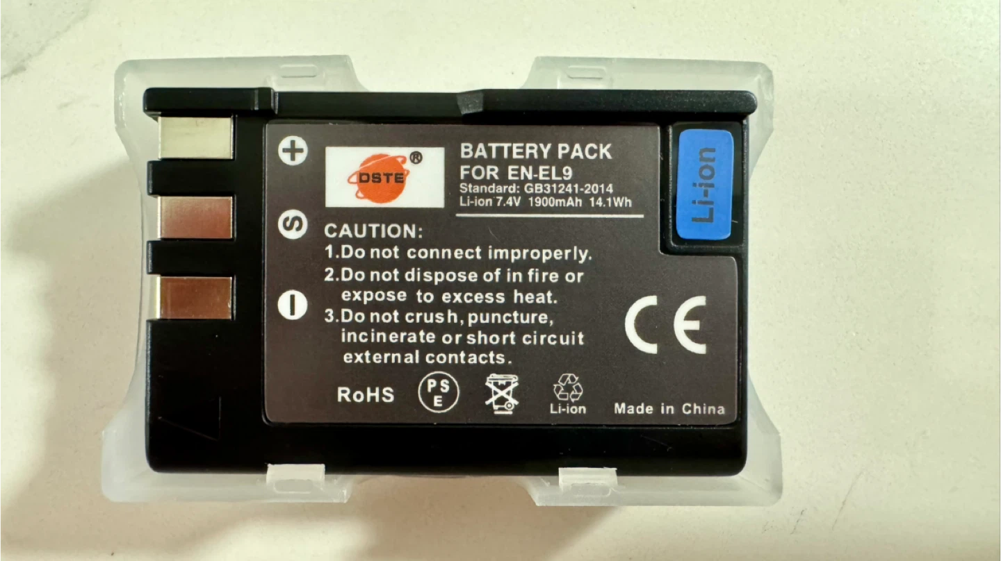 NEW - 2 nos Nikon D40, D60, D3000, D5000 Repl. Batt. w Charger - photo 4
