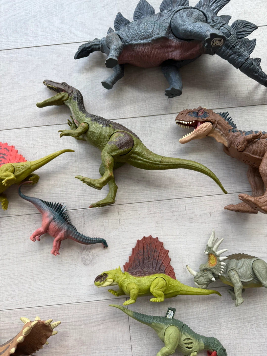 Jurassic World  Dinosaurs - photo 3