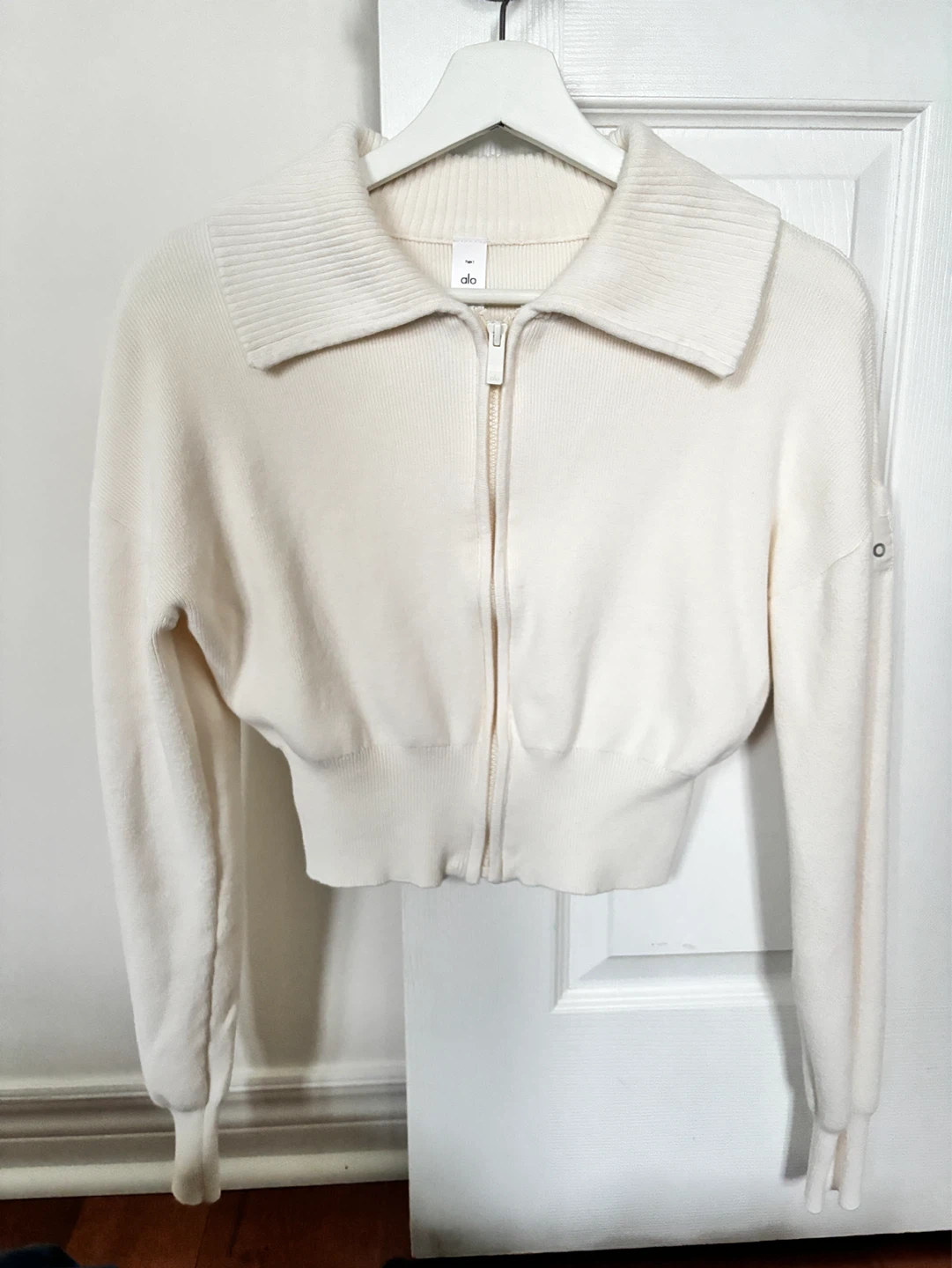 ALO Cream Zip-Up Knit Sweater - XS