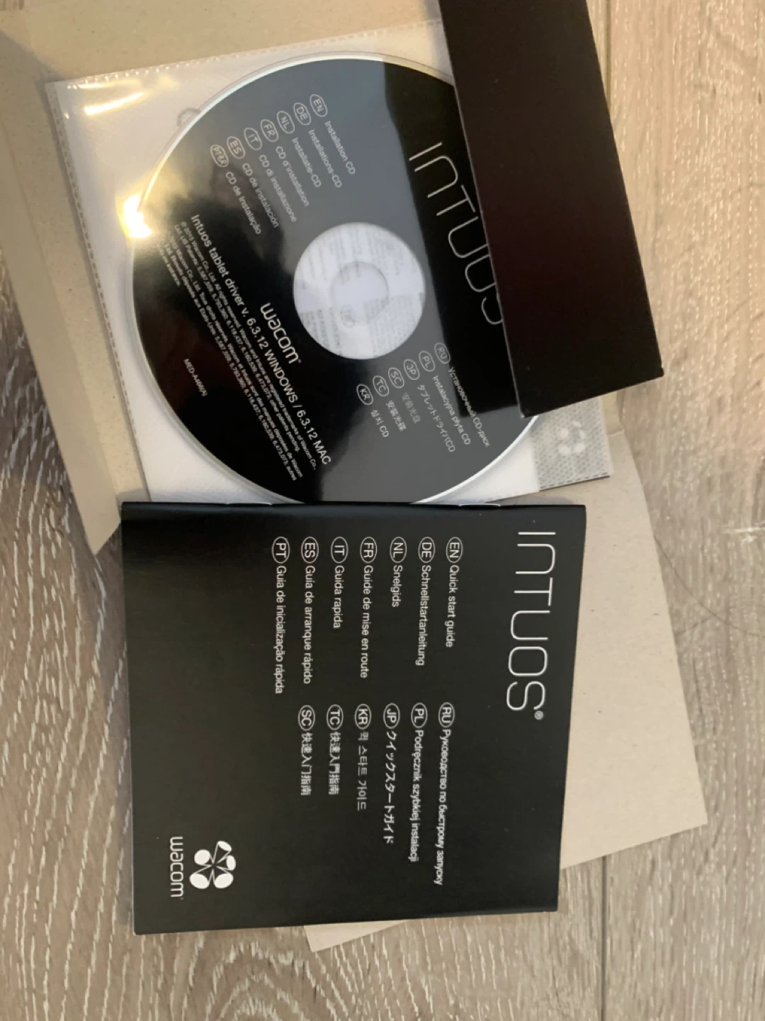 Wacom Intuos Drawing Tablet - photo 2