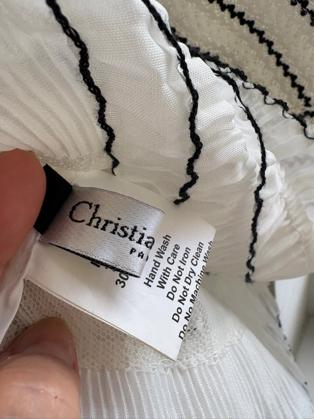 Christian Dior White Top with Black Trim - photo 4