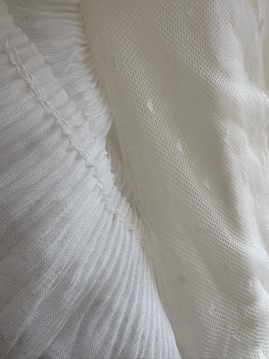 Christian Dior White Top with Black Trim - photo 3