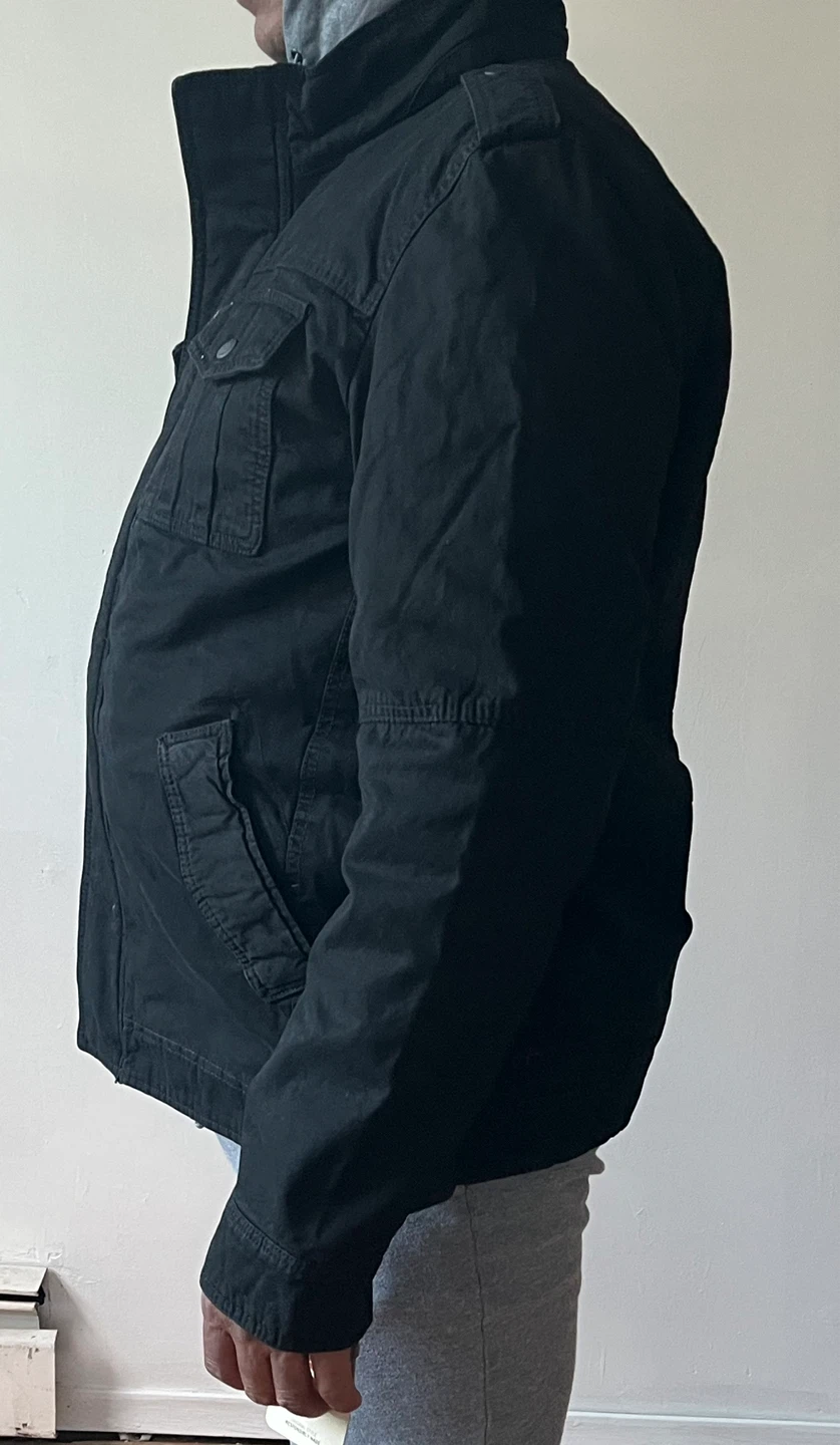 Levi's Men’s Black Sherpa Lined Two Pocket Hooded Trucker Jacket - photo 3