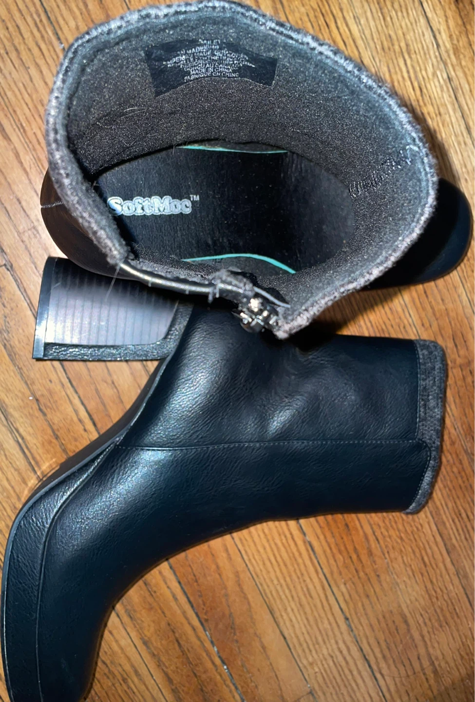 Black heeled boots