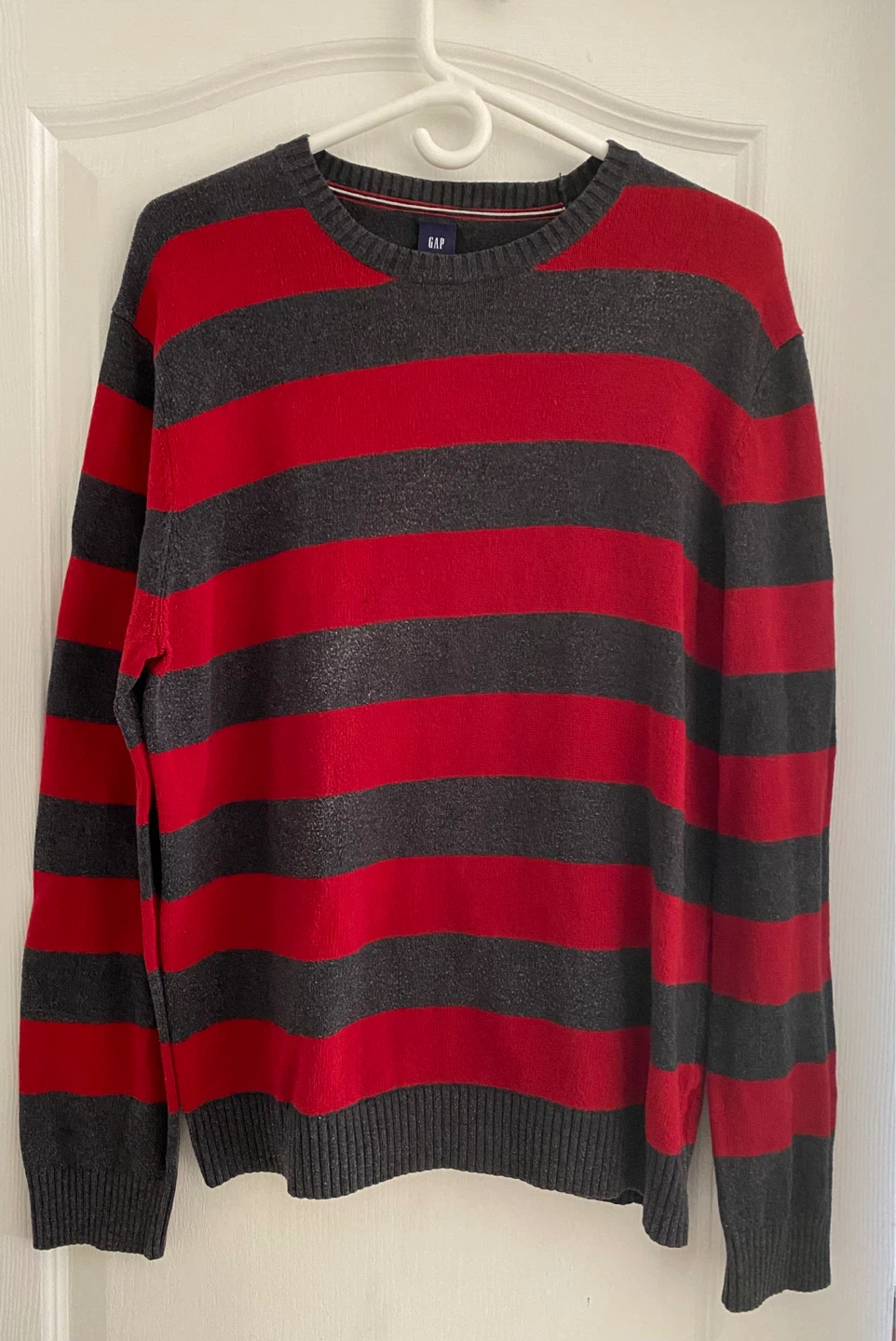 GAP Striped Crewneck Sweater L/G