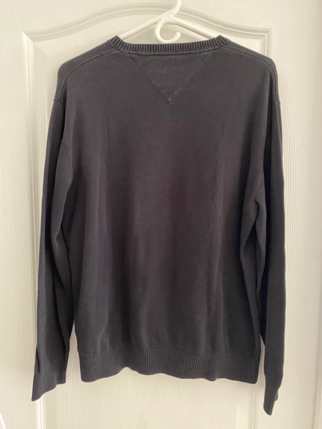 Tommy Hilfiger V-Neck Sweater - Large - photo 4