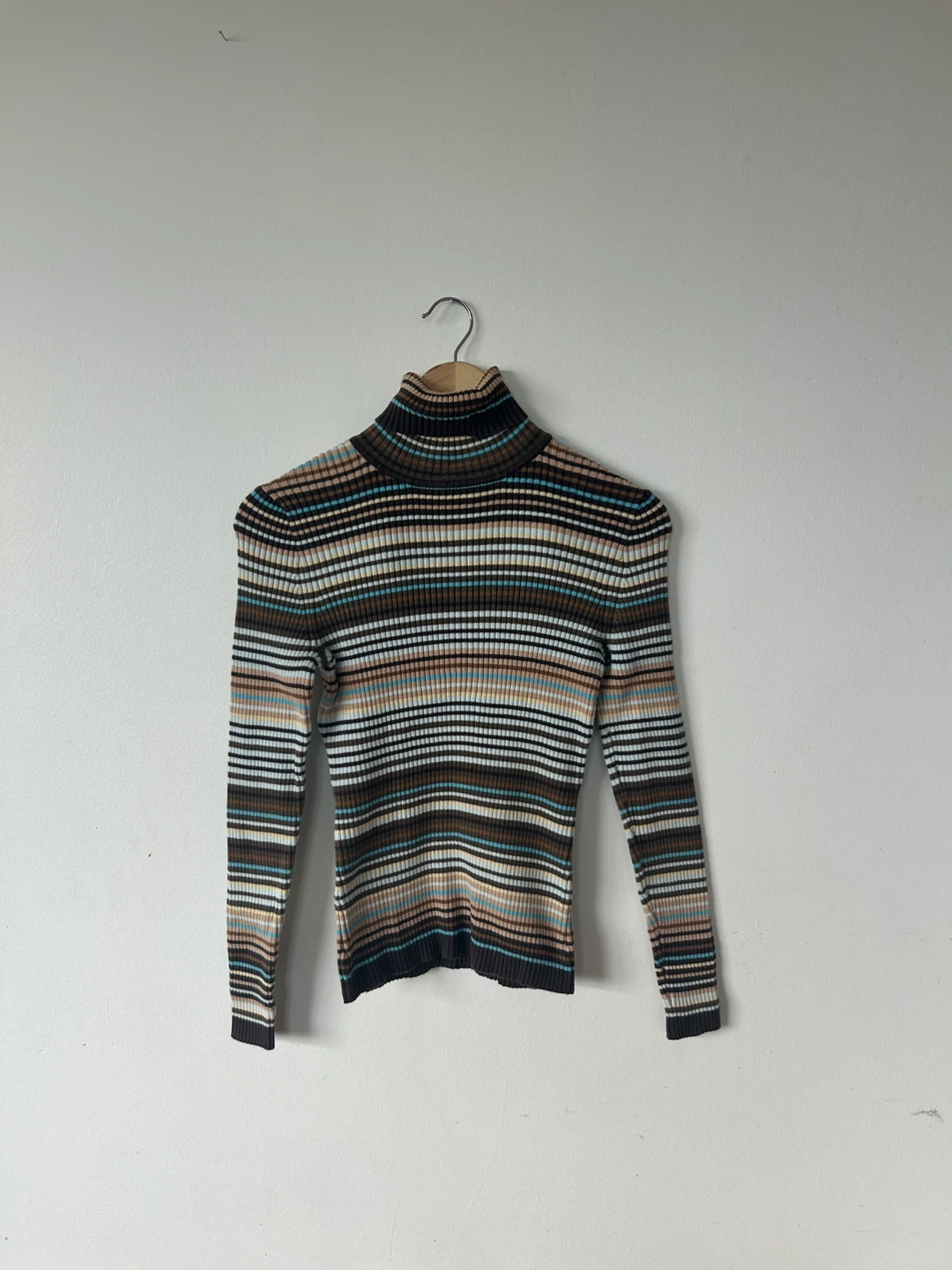 MOVING SALE - Gap Turtleneck