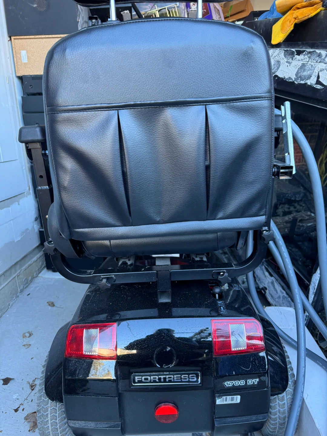 Fortress 1700 DT scooter - photo 2