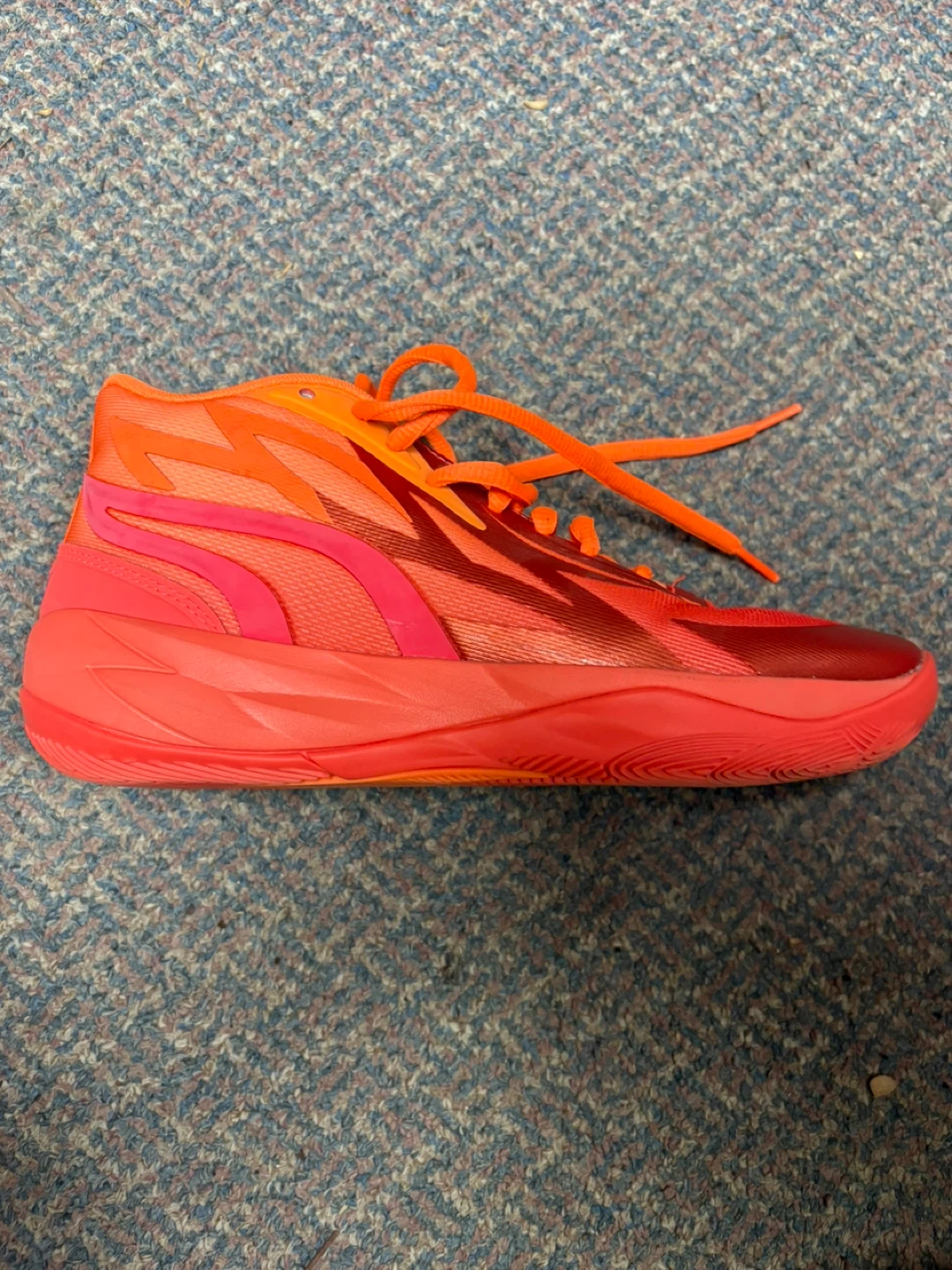 Orange puma shoes size 5 - photo 2