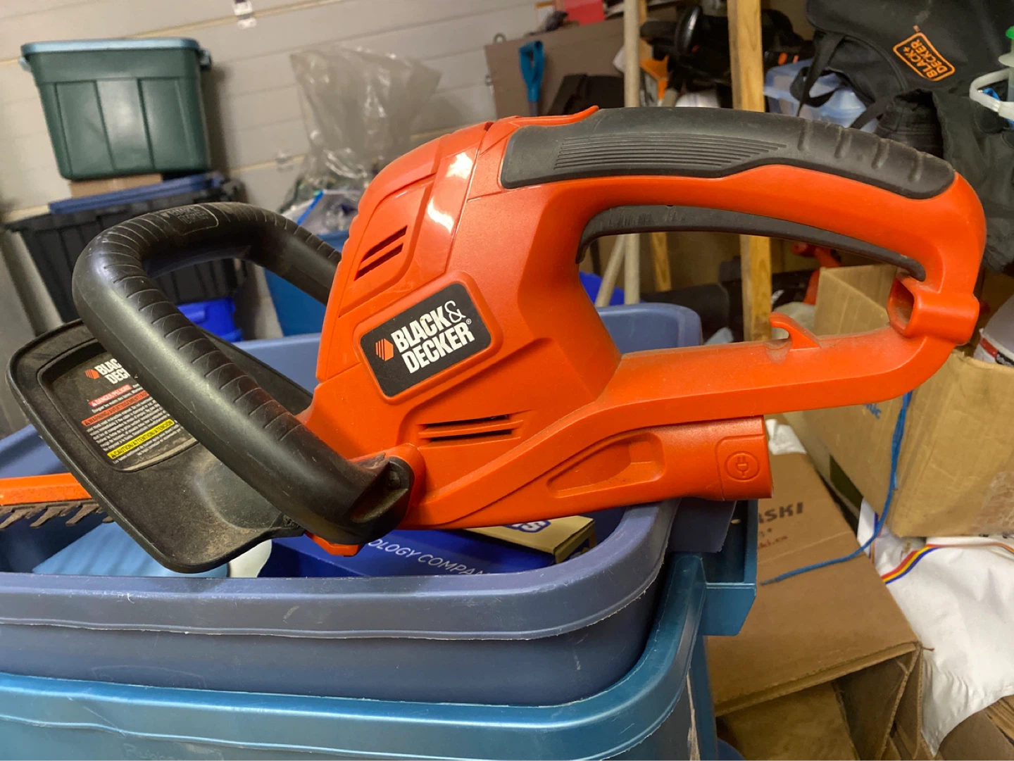 Black & Decker Hedge Trimmer - photo 3