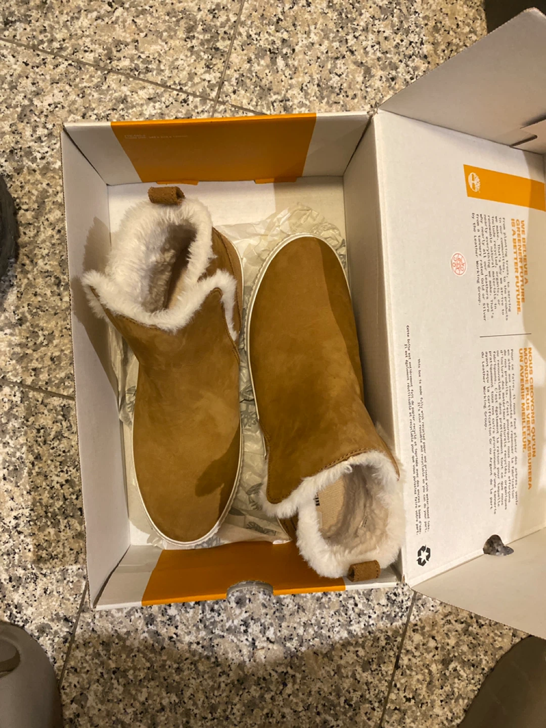 Timberland Brown Suede Fur Lined Boots - photo 2