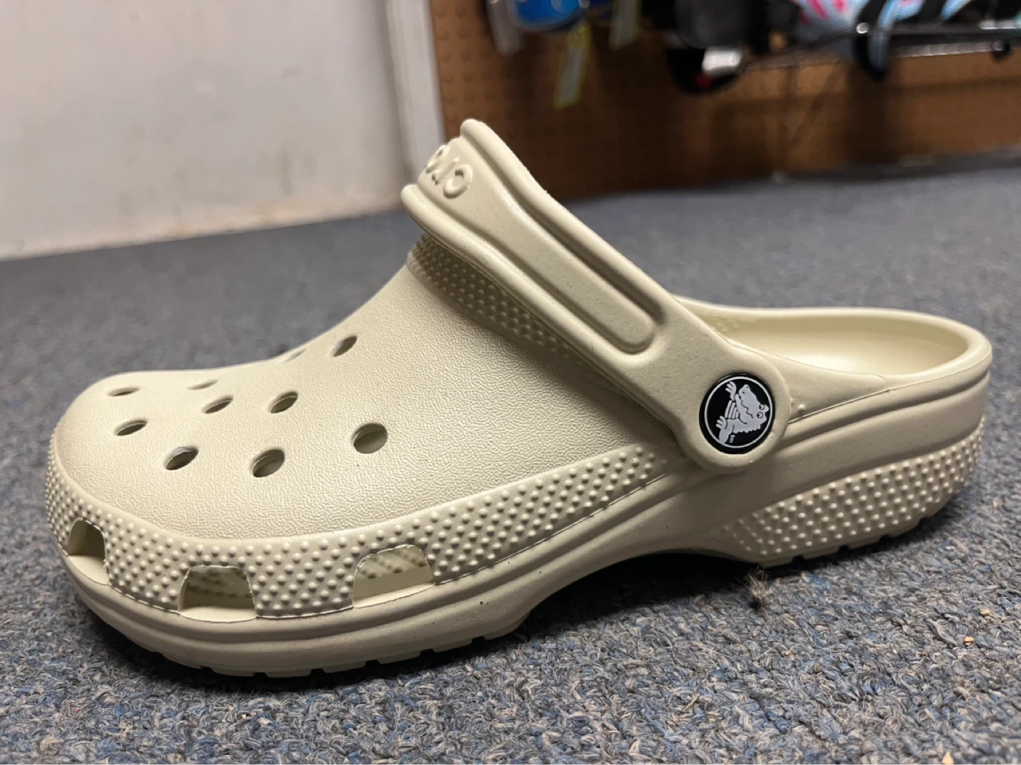 Crocs Classic Clogs - Bone