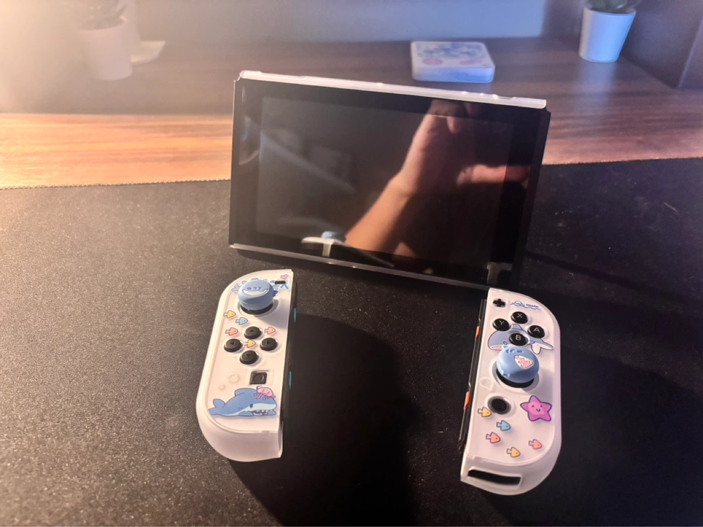 Nintendo Switch 1 With thumb grips, case. - photo 3