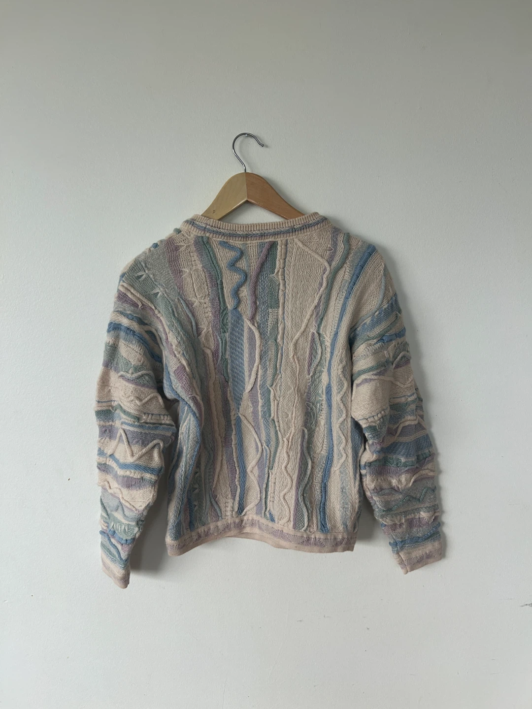 MOVING SALE - Wool Coogi like Sweater - photo 3