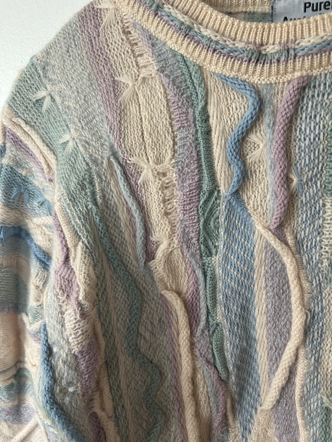 MOVING SALE - Wool Coogi like Sweater - photo 4
