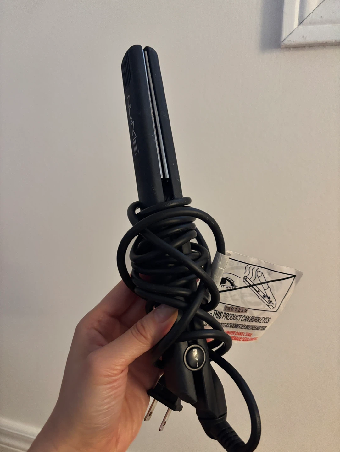 NU/ME Straightener