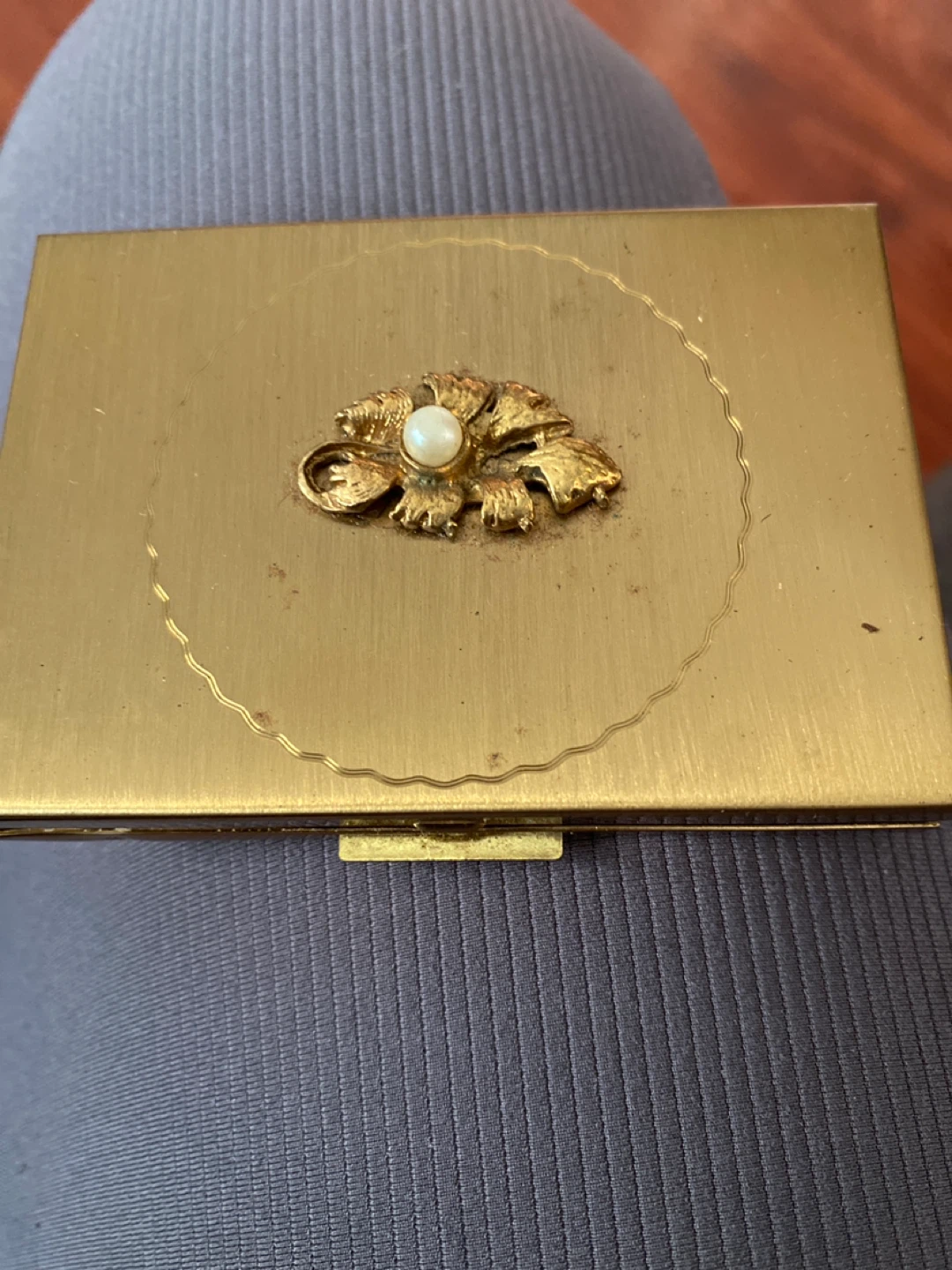 Vintage Gold Tone Compact with Pearl Flower