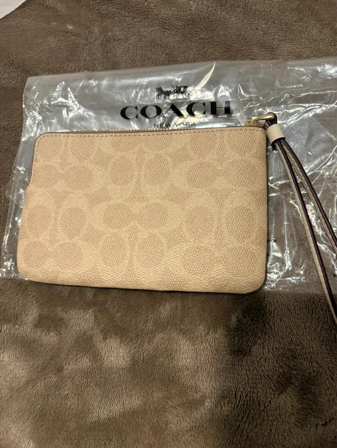 Coach Wristlet Pouch Beige Signature - photo 2