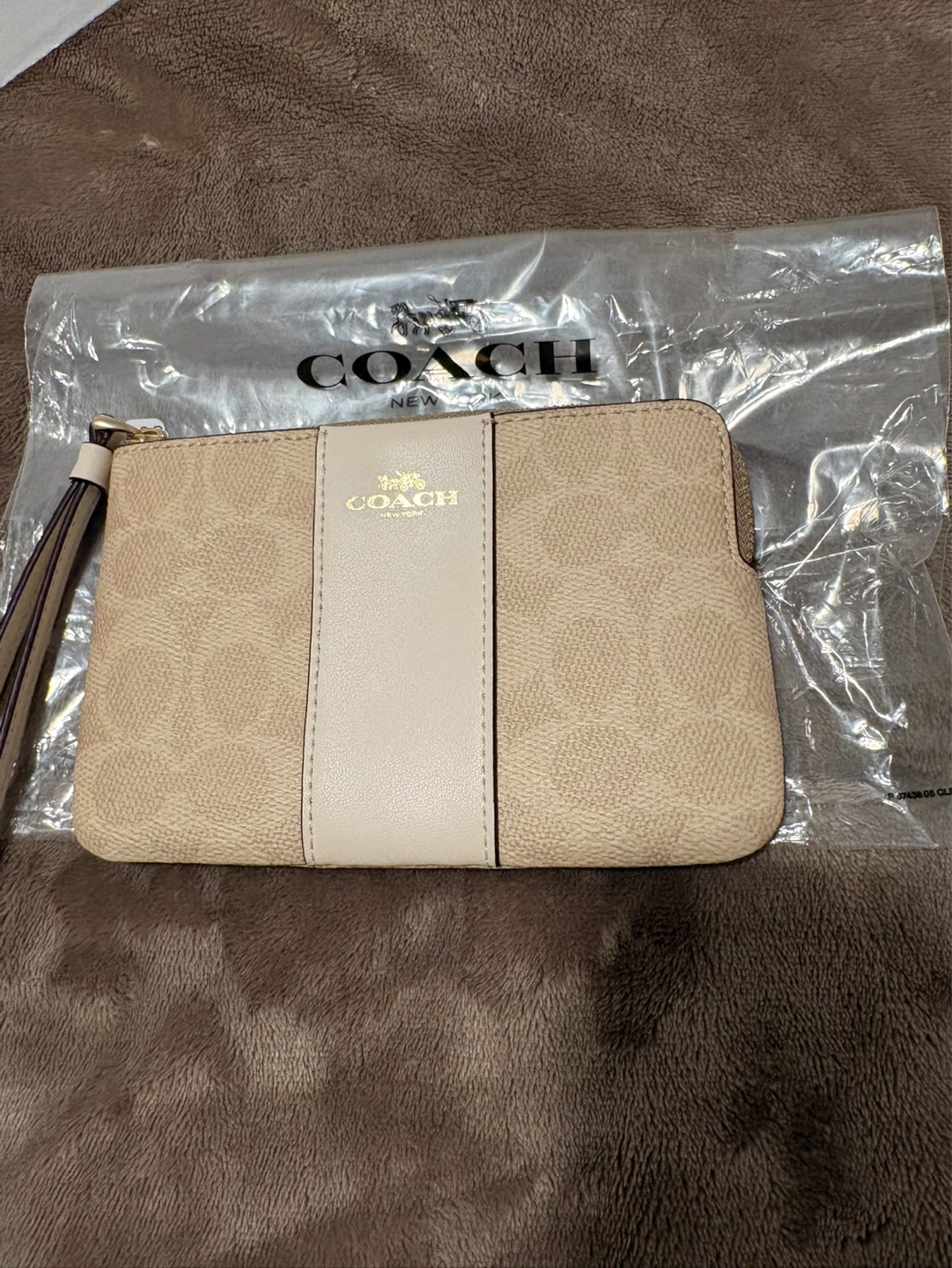 Coach Wristlet Pouch Beige Signature