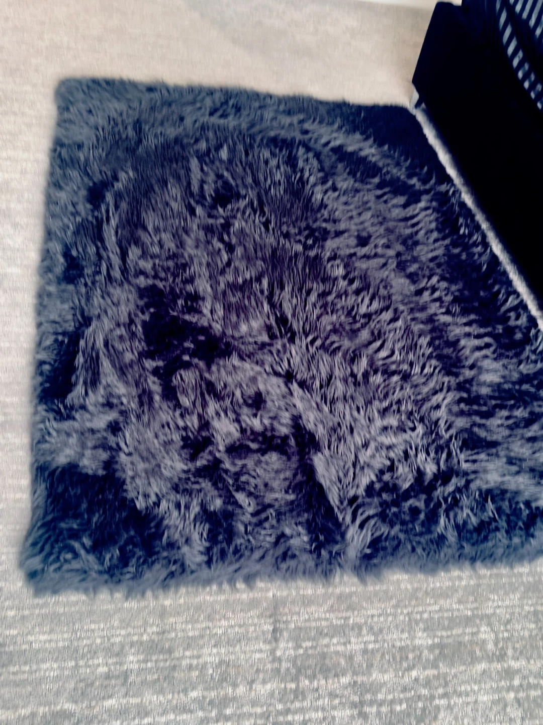 Rug-Luxury Faux Fur Area Rug – Ultra Plush