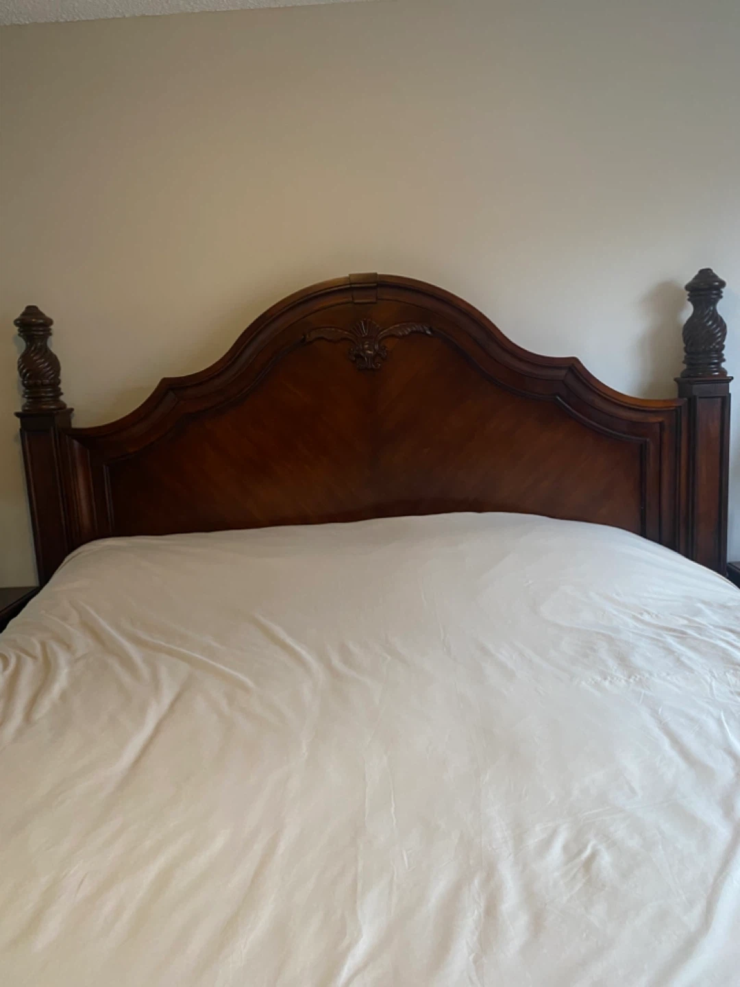 Solid Wood Bedroom Set - photo 3