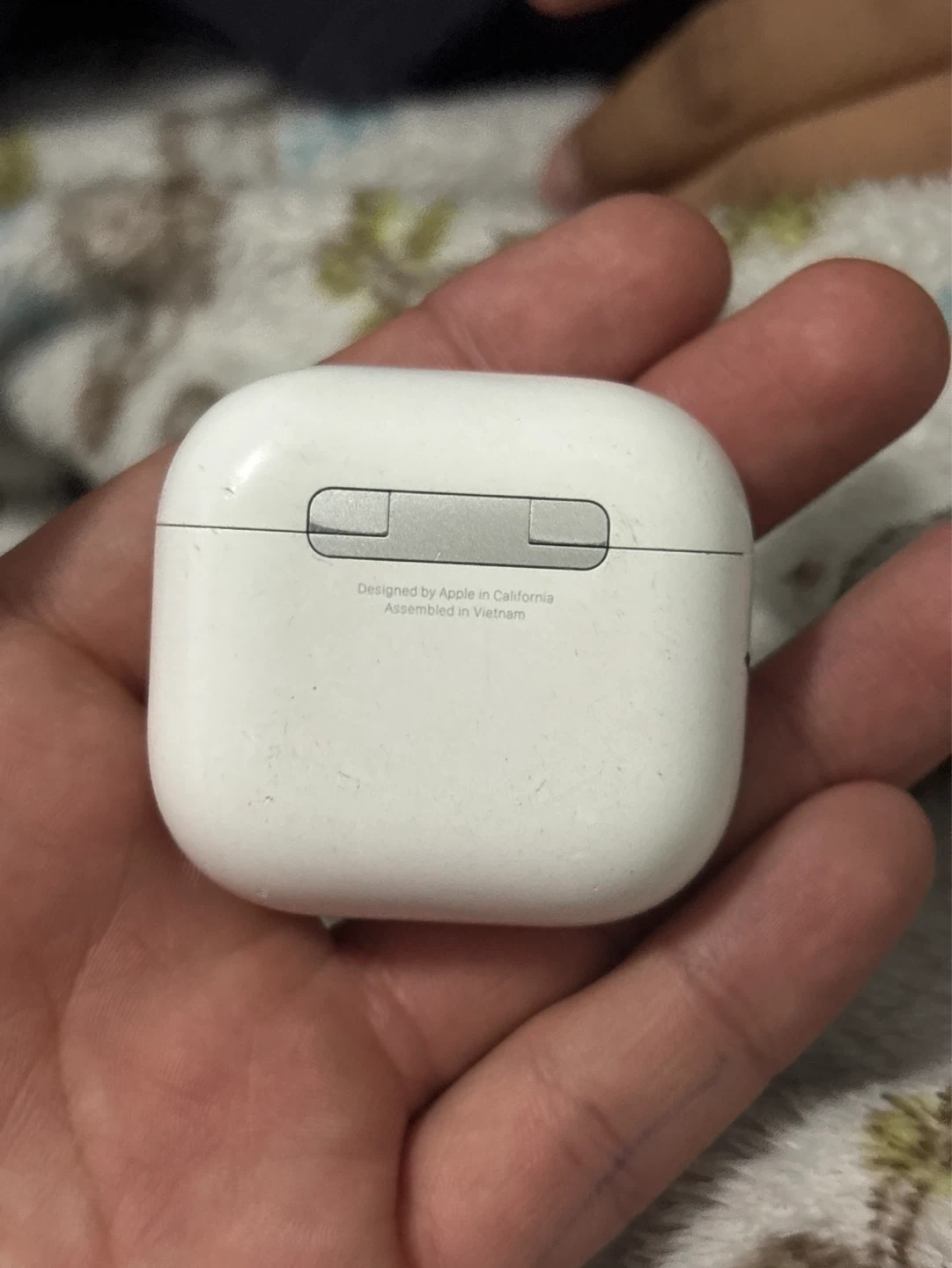 Apple AirPods 4Charging Case (USB-C) - photo 2